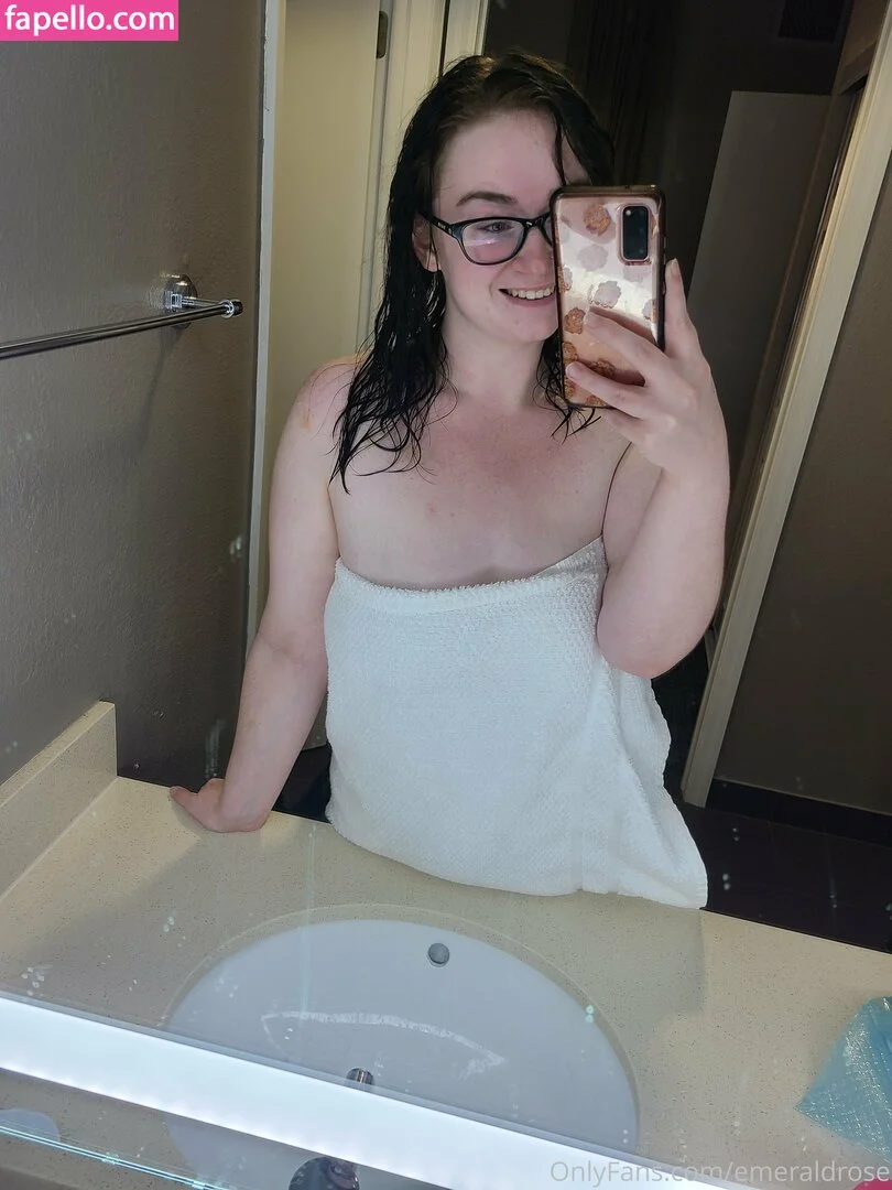 emeraldrose Onlyfans Photo Gallery 