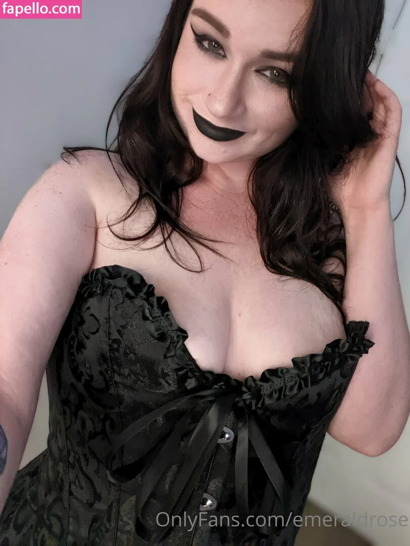 emeraldrose Onlyfans Photo Gallery 