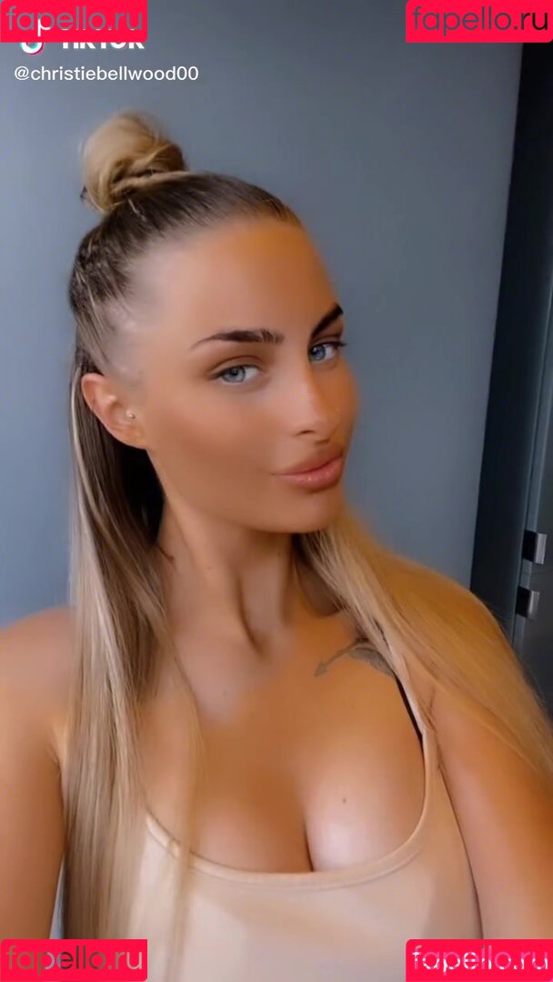 cbelxox Onlyfans Photo Gallery 