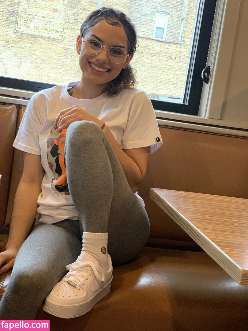 Desire Negro Onlyfans Photo Gallery 