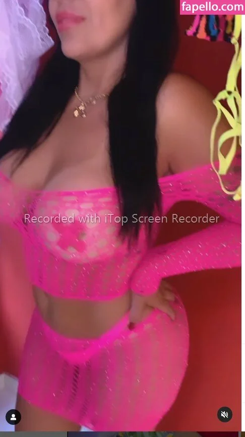 gislainepenaa Onlyfans Photo Gallery 