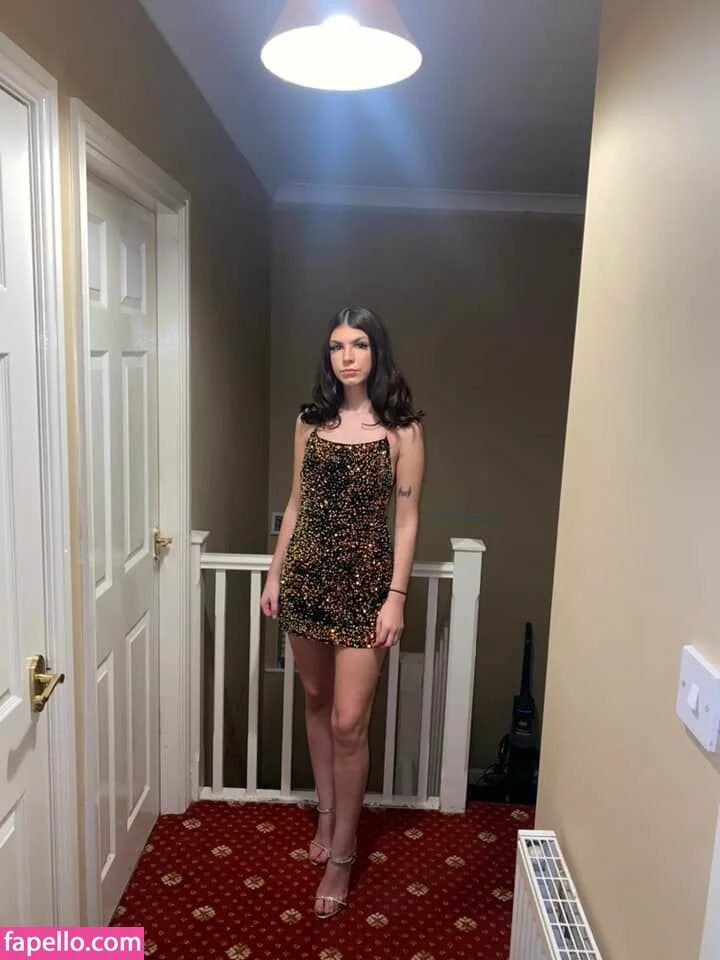 Paisley Duggan Onlyfans Photo Gallery 