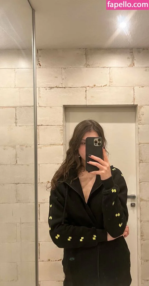 Eda Toprakcı Onlyfans Photo Gallery 