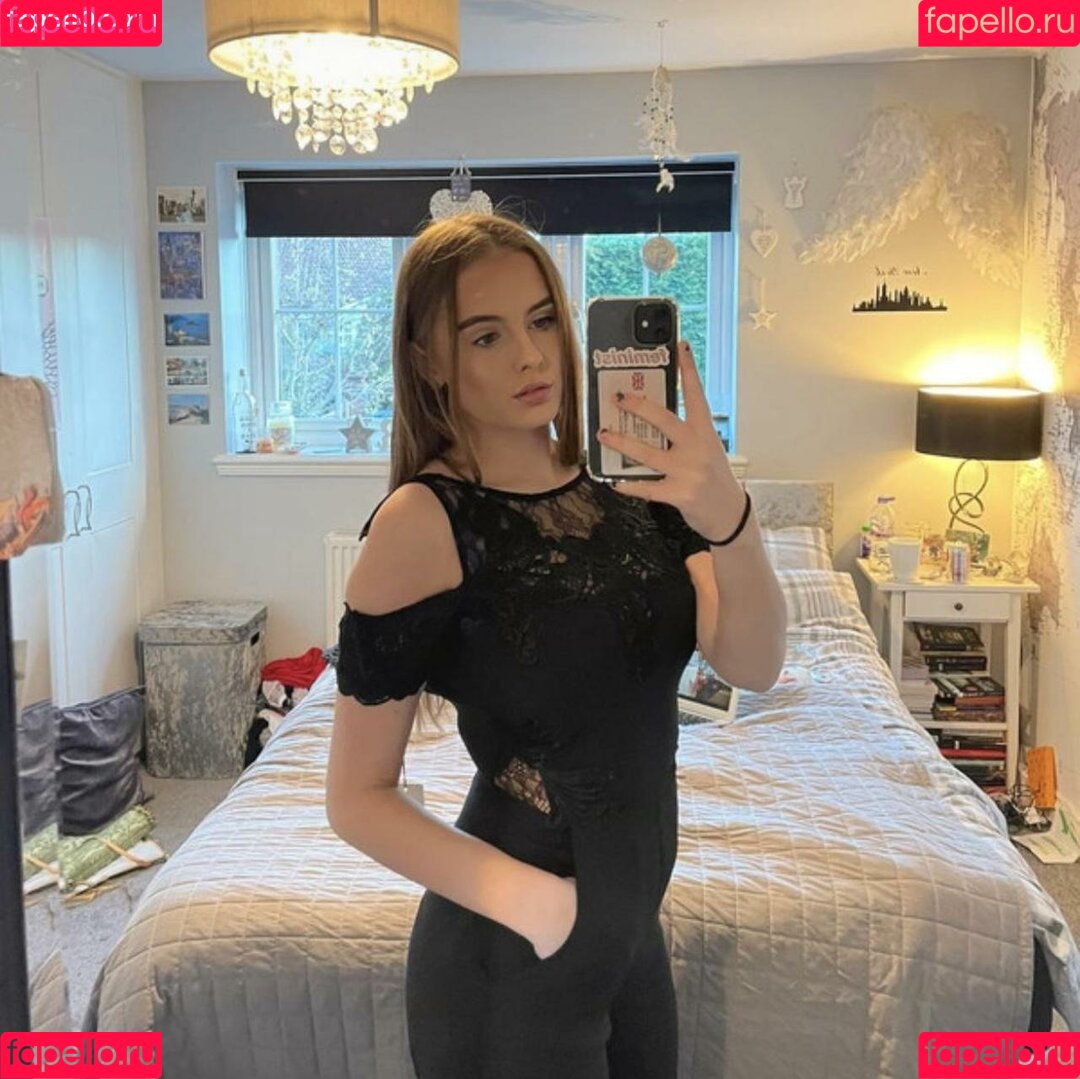 Lilly N Onlyfans Photo Gallery 