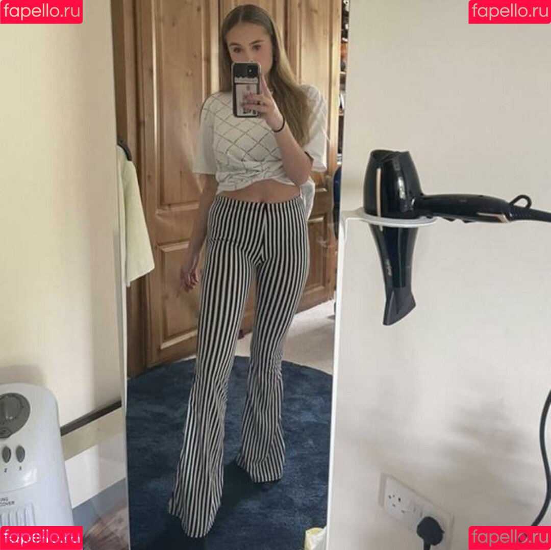 Lilly N Onlyfans Photo Gallery 