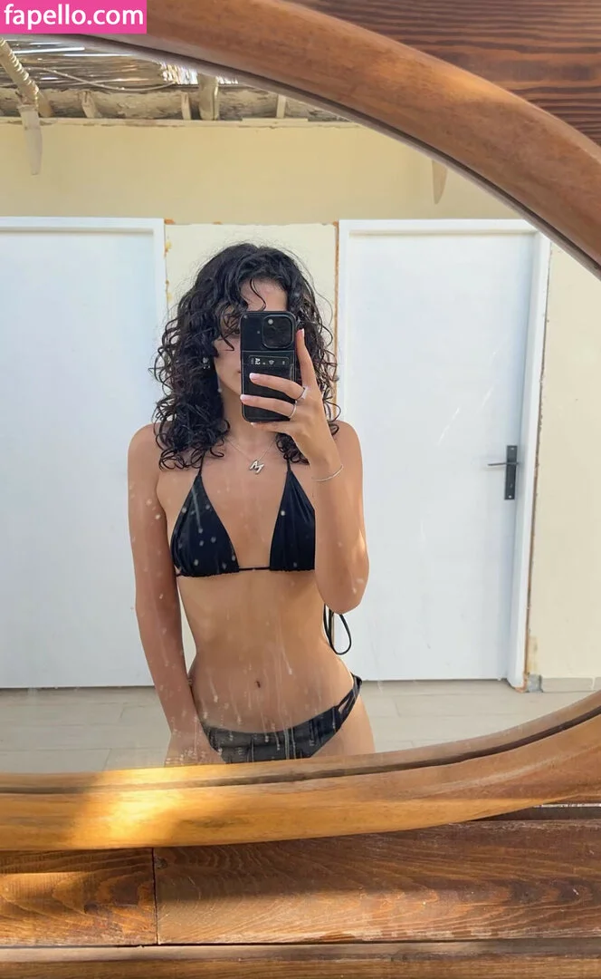 melodymelowo Onlyfans Photo Gallery 