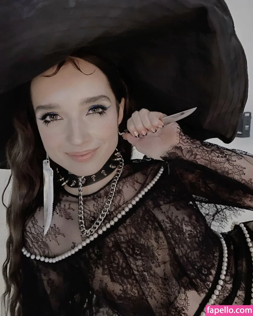 poppy.py.py Onlyfans Photo Gallery 