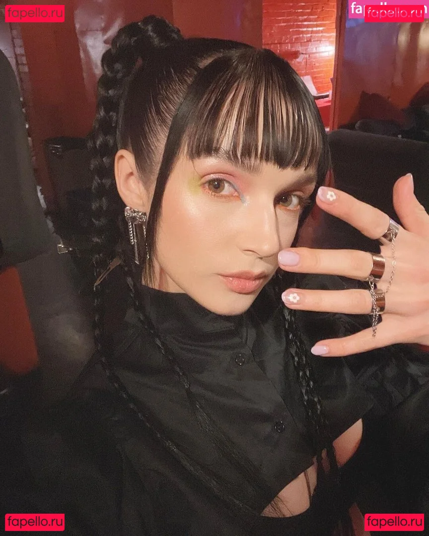 poppy.py.py Onlyfans Photo Gallery 