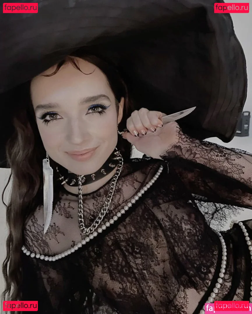 poppy.py.py Onlyfans Photo Gallery 