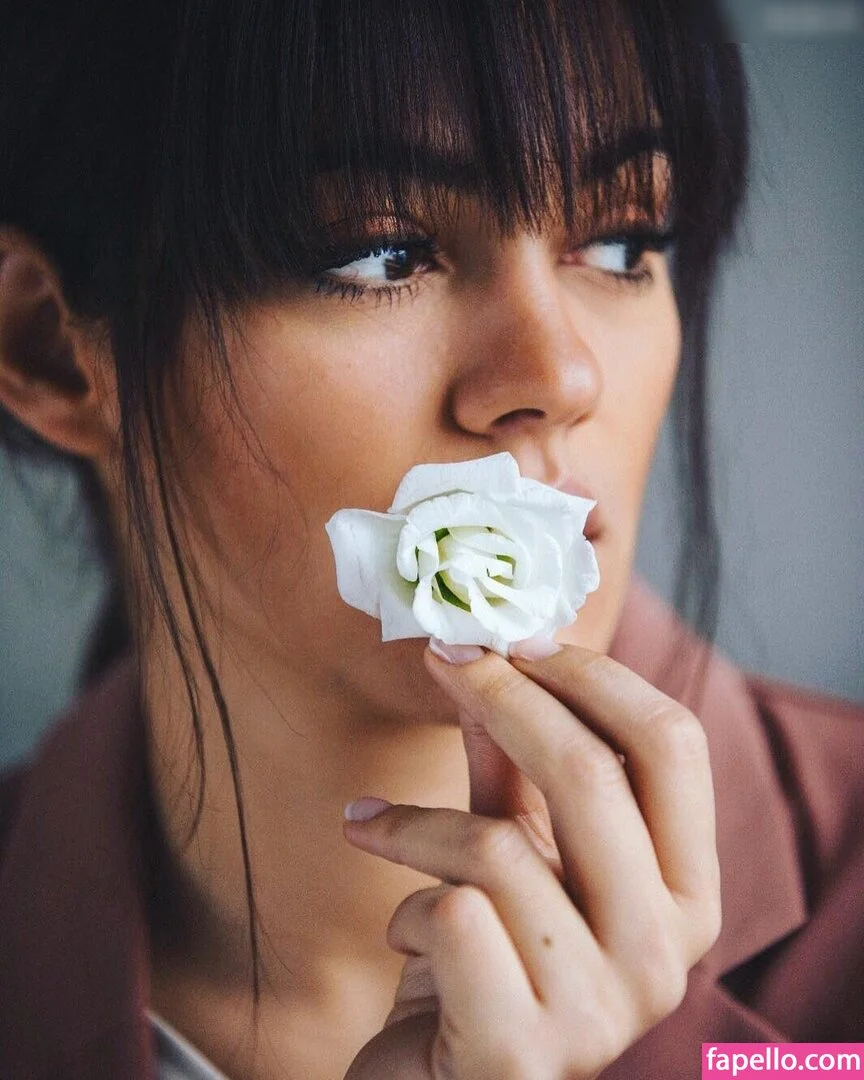 Nilam Farooq Onlyfans Photo Gallery 