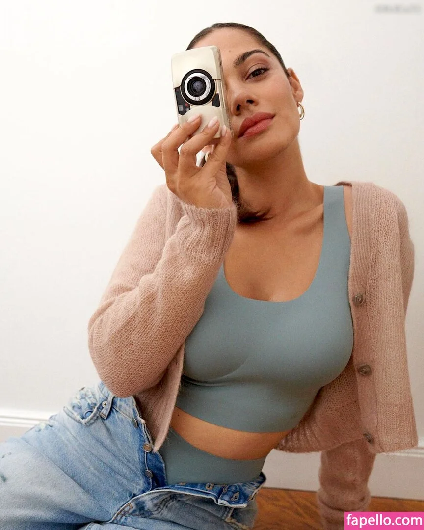 Nilam Farooq Onlyfans Photo Gallery 