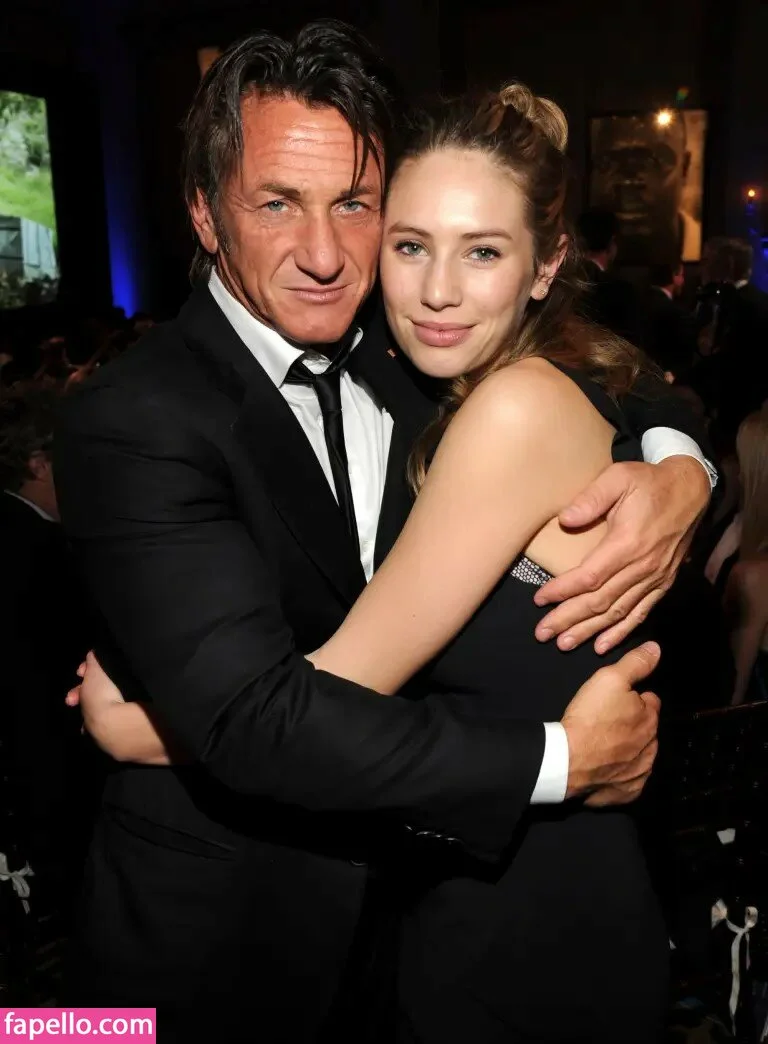 Dylan Penn Onlyfans Photo Gallery 