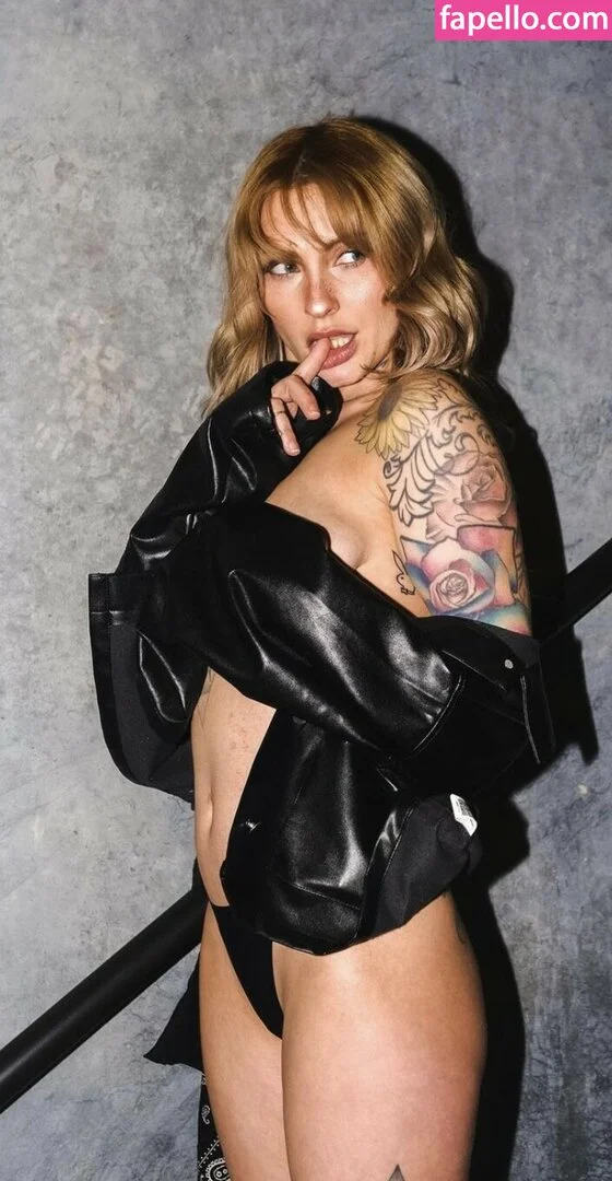 Strawbritty Onlyfans Photo Gallery 