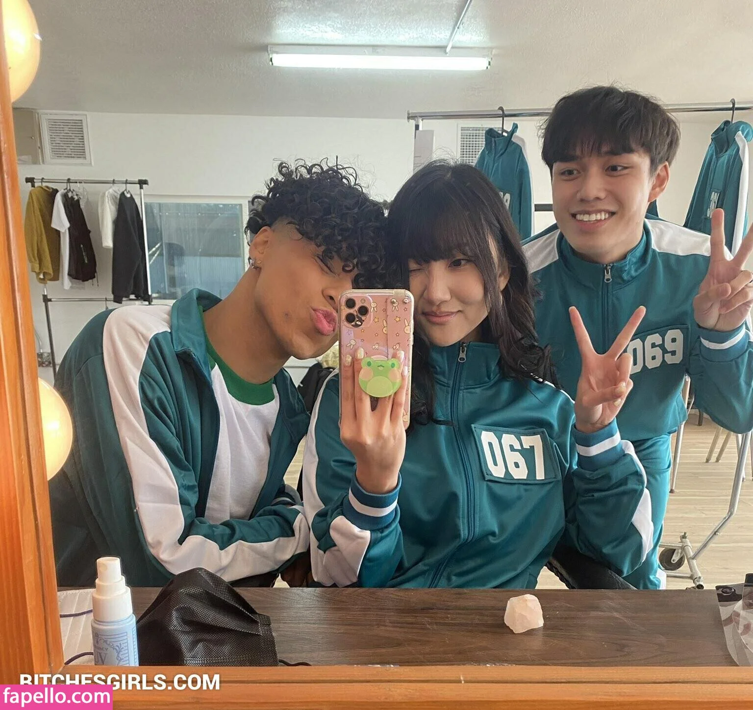 AriaSaki Onlyfans Photo Gallery 