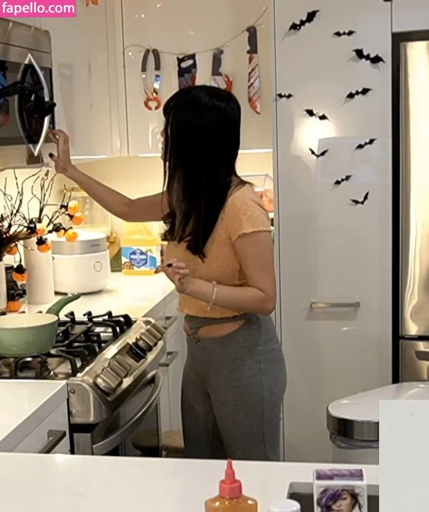 AriaSaki Onlyfans Photo Gallery 