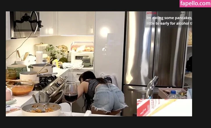 AriaSaki Onlyfans Photo Gallery 