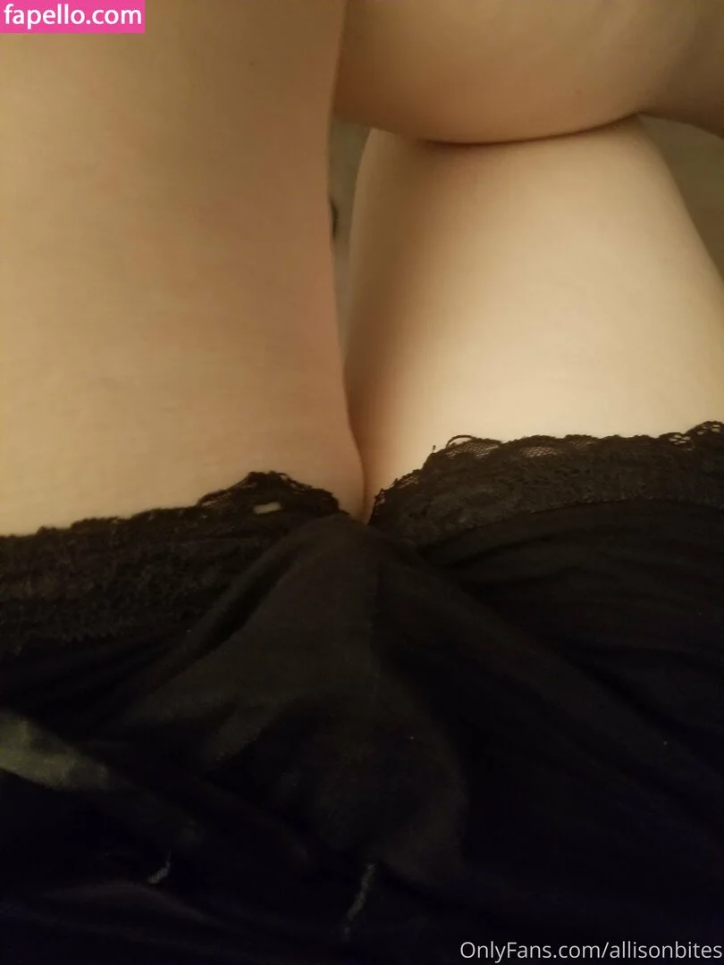 allisonbites Onlyfans Photo Gallery 