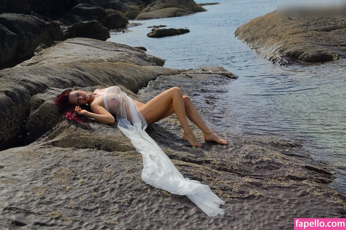 Lady Butterfly Onlyfans Photo Gallery 