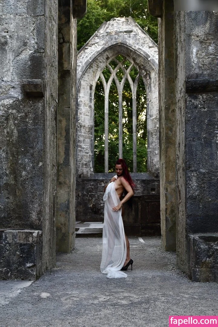 Lady Butterfly Onlyfans Photo Gallery 