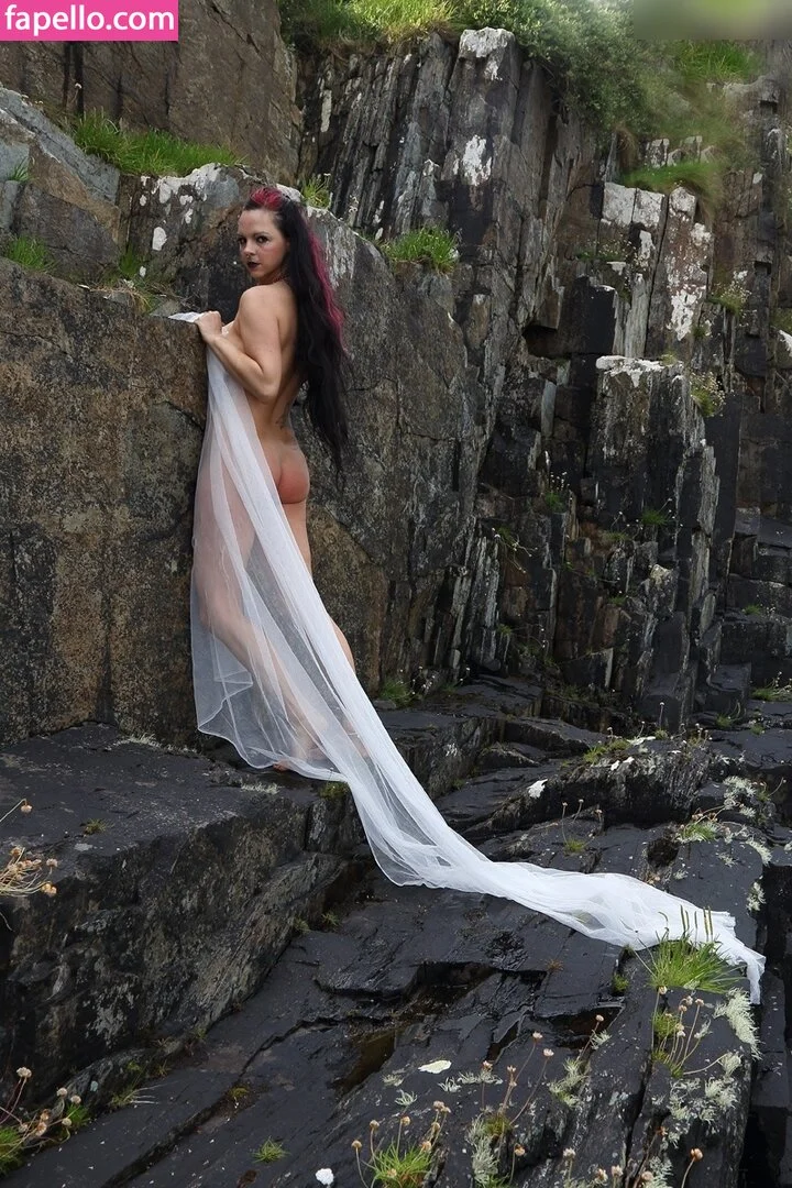 Lady Butterfly Onlyfans Photo Gallery 