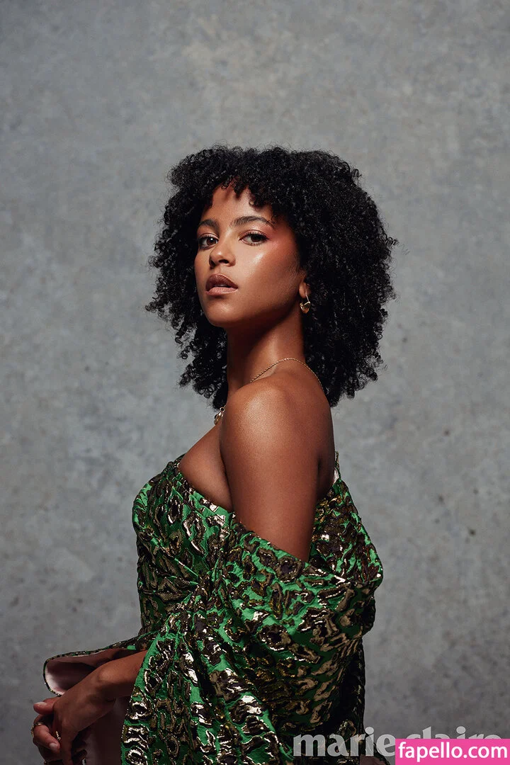 Lou Llobell Onlyfans Photo Gallery 