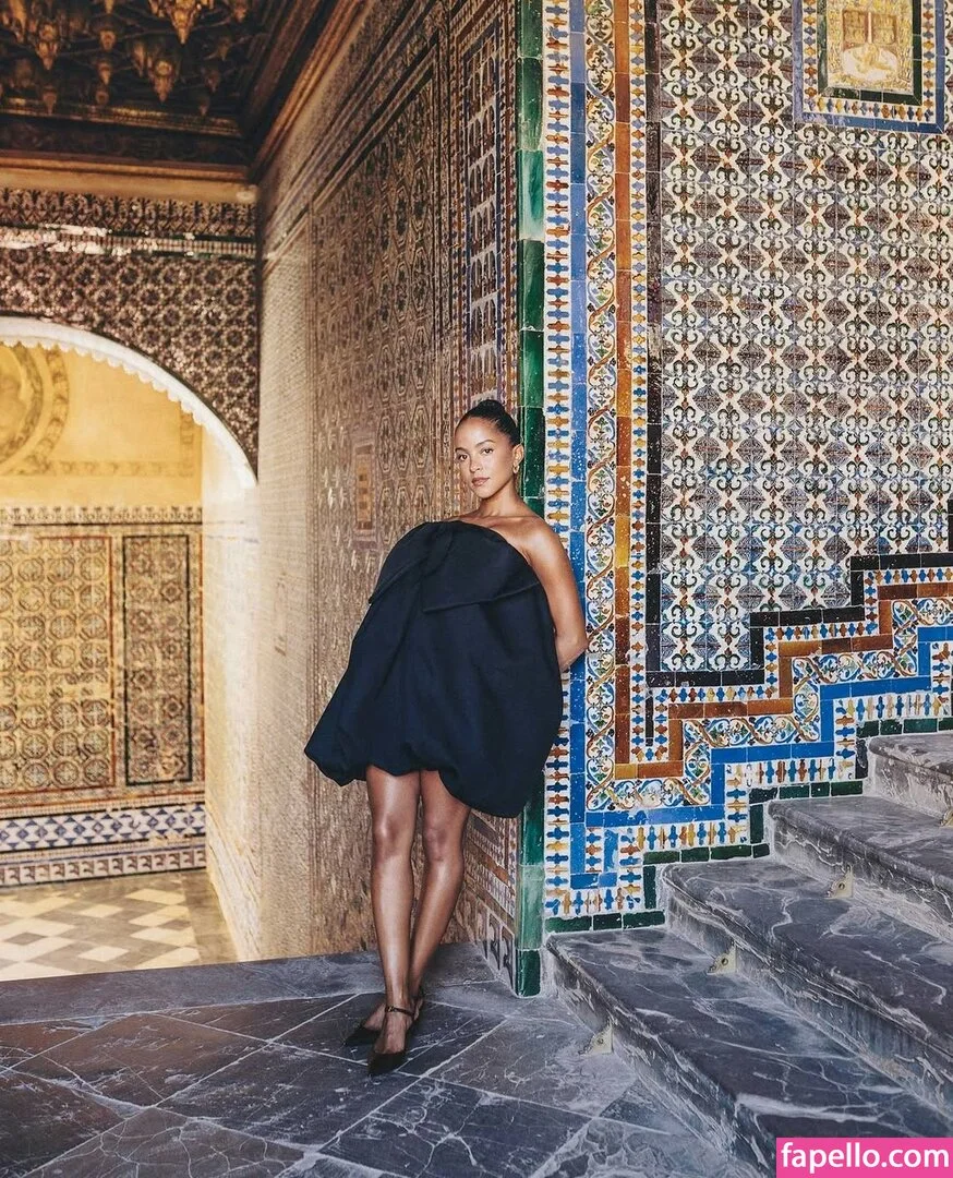 Lou Llobell Onlyfans Photo Gallery 