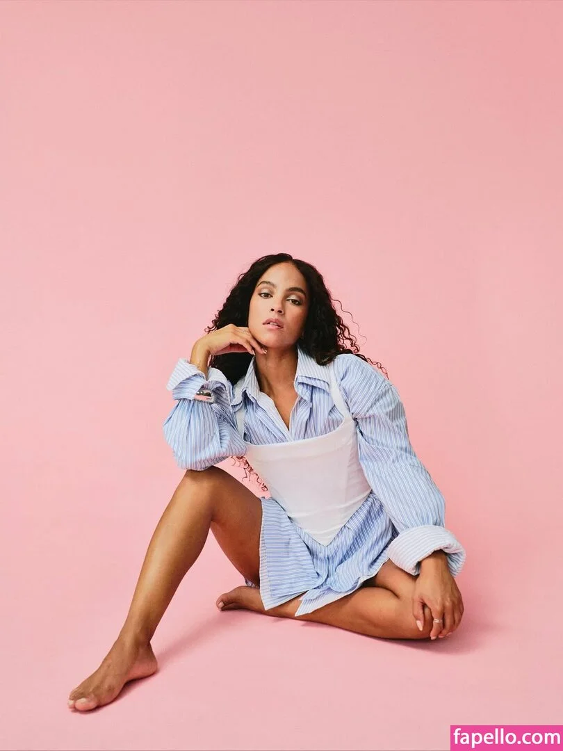 Lou Llobell Onlyfans Photo Gallery 