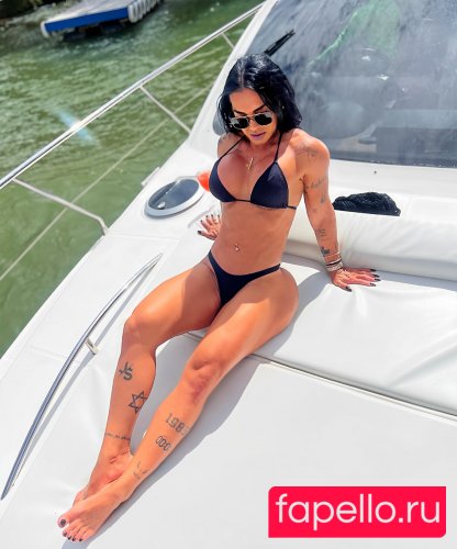 Kamila Simioni Onlyfans Photo Gallery 