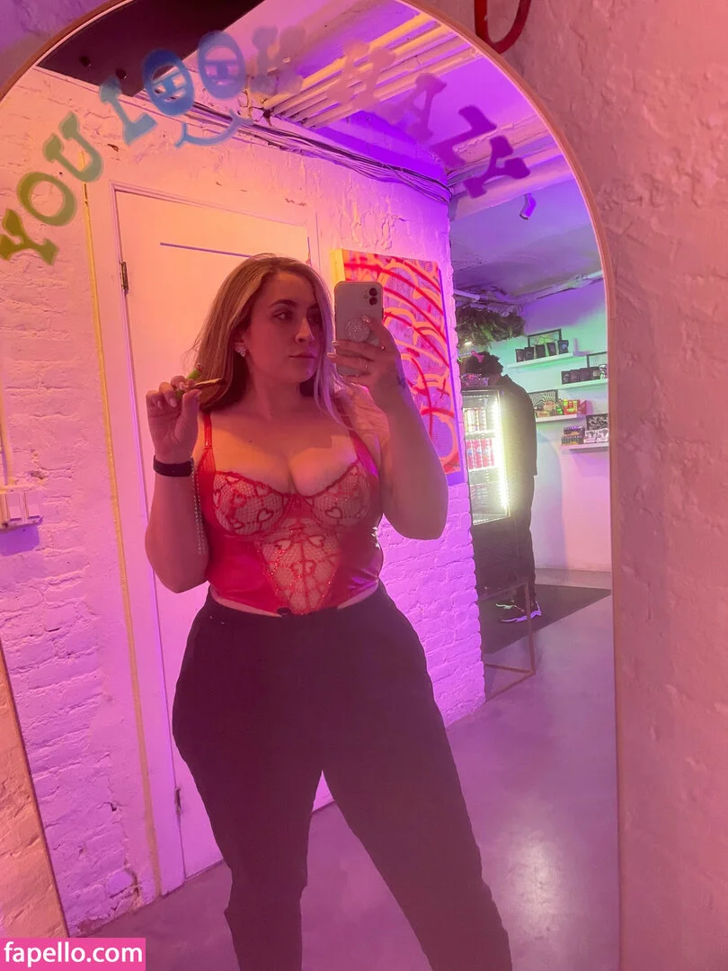 Hellyy_K Onlyfans Photo Gallery 