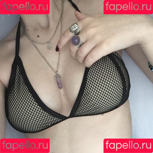 artbitch666 Onlyfans Photo Gallery 