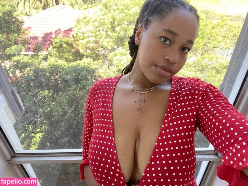 Ariel Cosmo Onlyfans Photo Gallery 