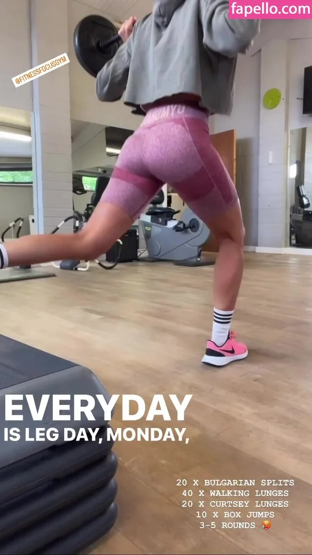 Amy Jo Simpson Onlyfans Photo Gallery 