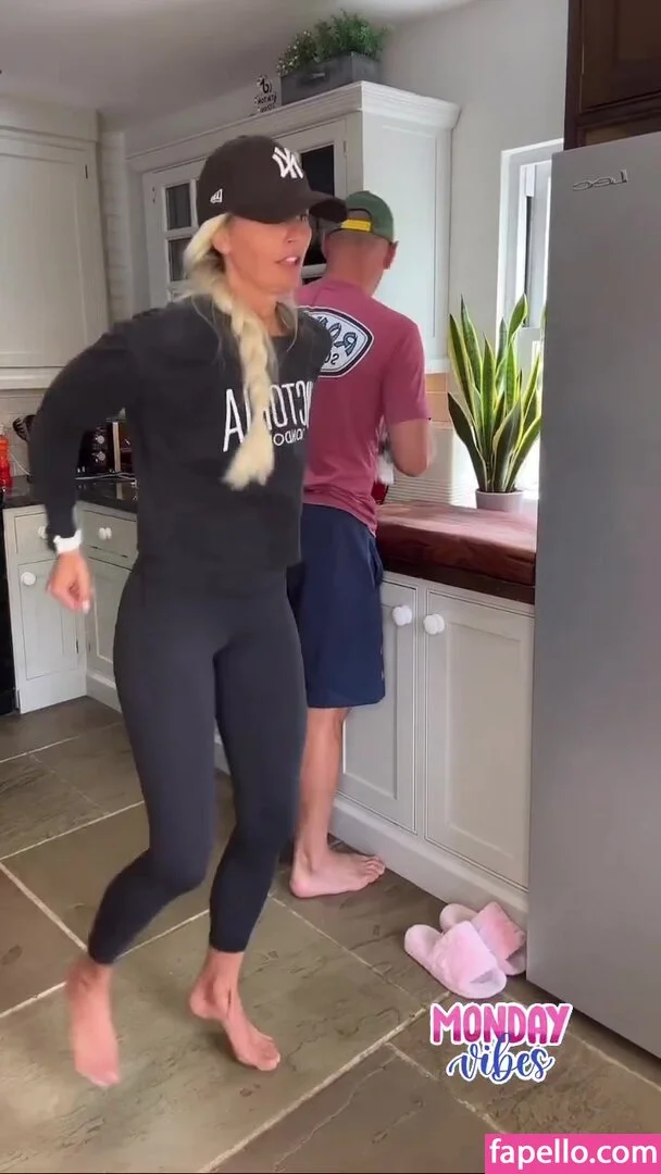 Amy Jo Simpson Onlyfans Photo Gallery 