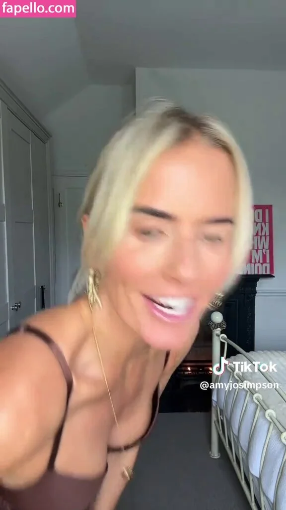 Amy Jo Simpson Onlyfans Photo Gallery 