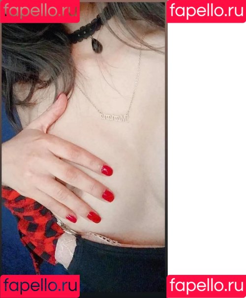 Mariana Kuyuri Onlyfans Photo Gallery 