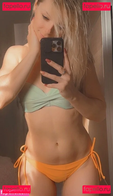 SmileyDani Onlyfans Photo Gallery 