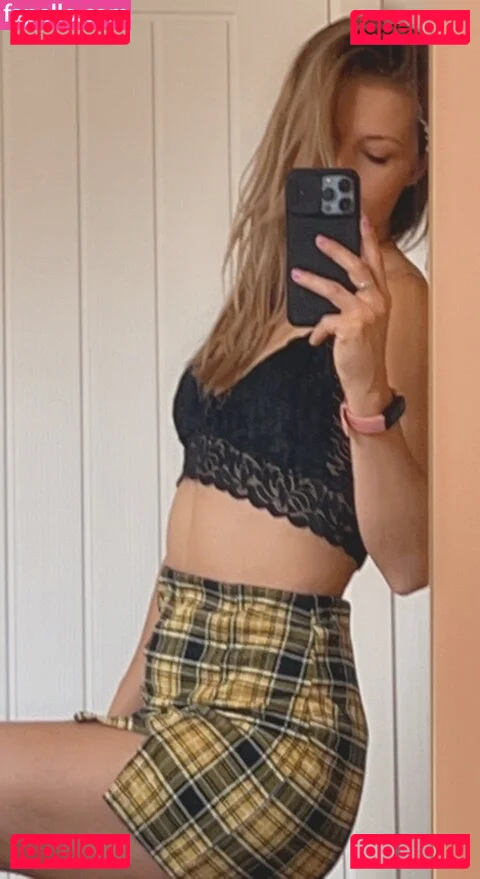 SmileyDani Onlyfans Photo Gallery 