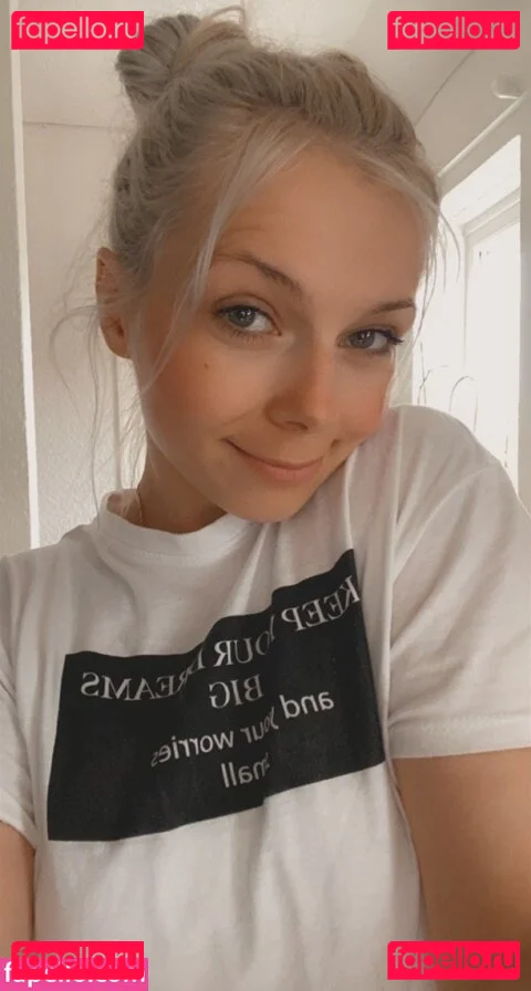 SmileyDani Onlyfans Photo Gallery 