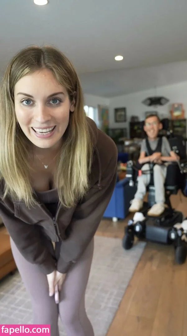 Hannah Alyward Onlyfans Photo Gallery 