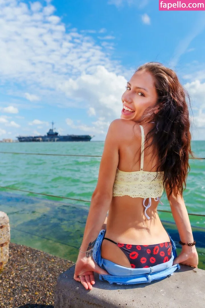 itsannarain Onlyfans Photo Gallery 