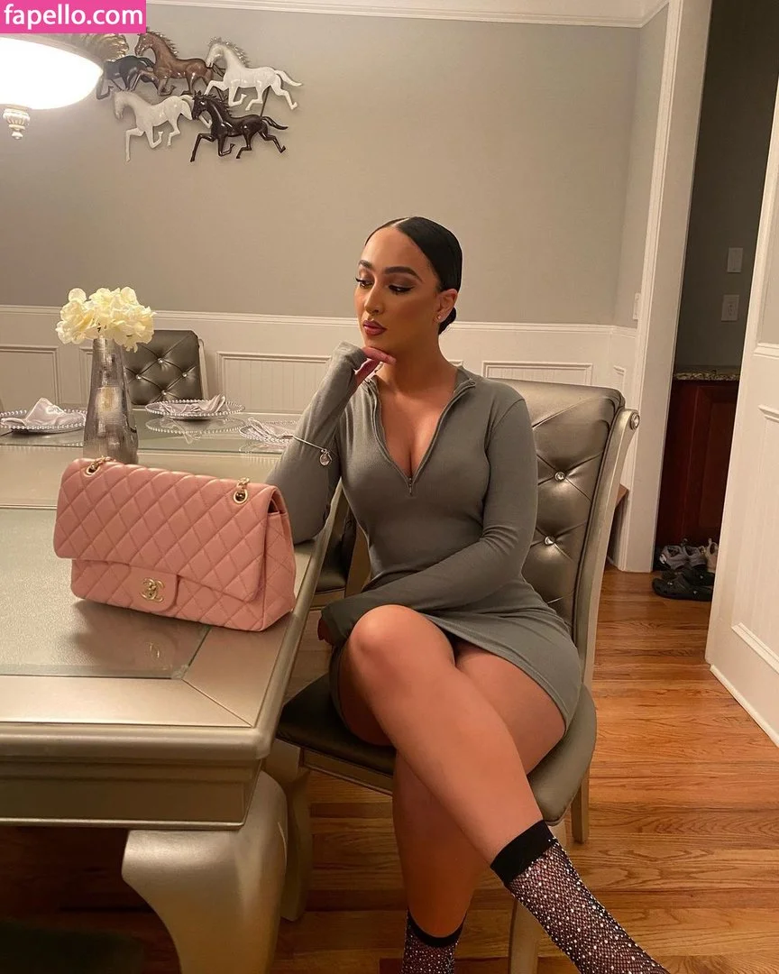 miu_miu_o0o0 Onlyfans Photo Gallery 