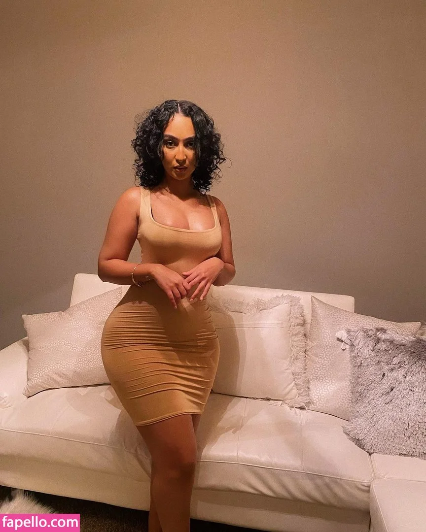 miu_miu_o0o0 Onlyfans Photo Gallery 