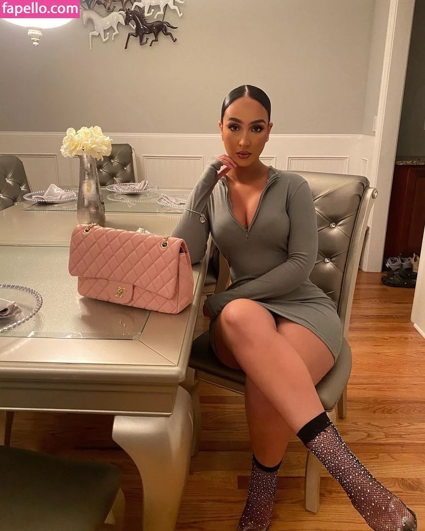 miu_miu_o0o0 Onlyfans Photo Gallery 