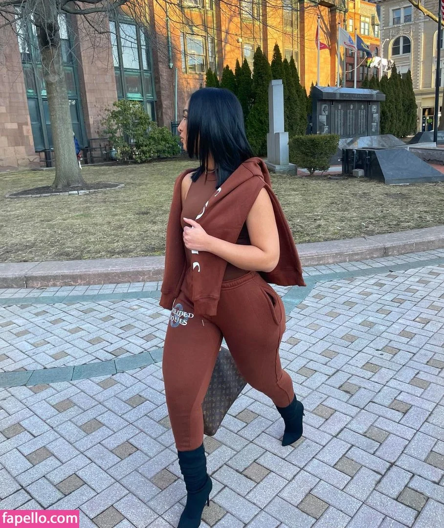 miu_miu_o0o0 Onlyfans Photo Gallery 