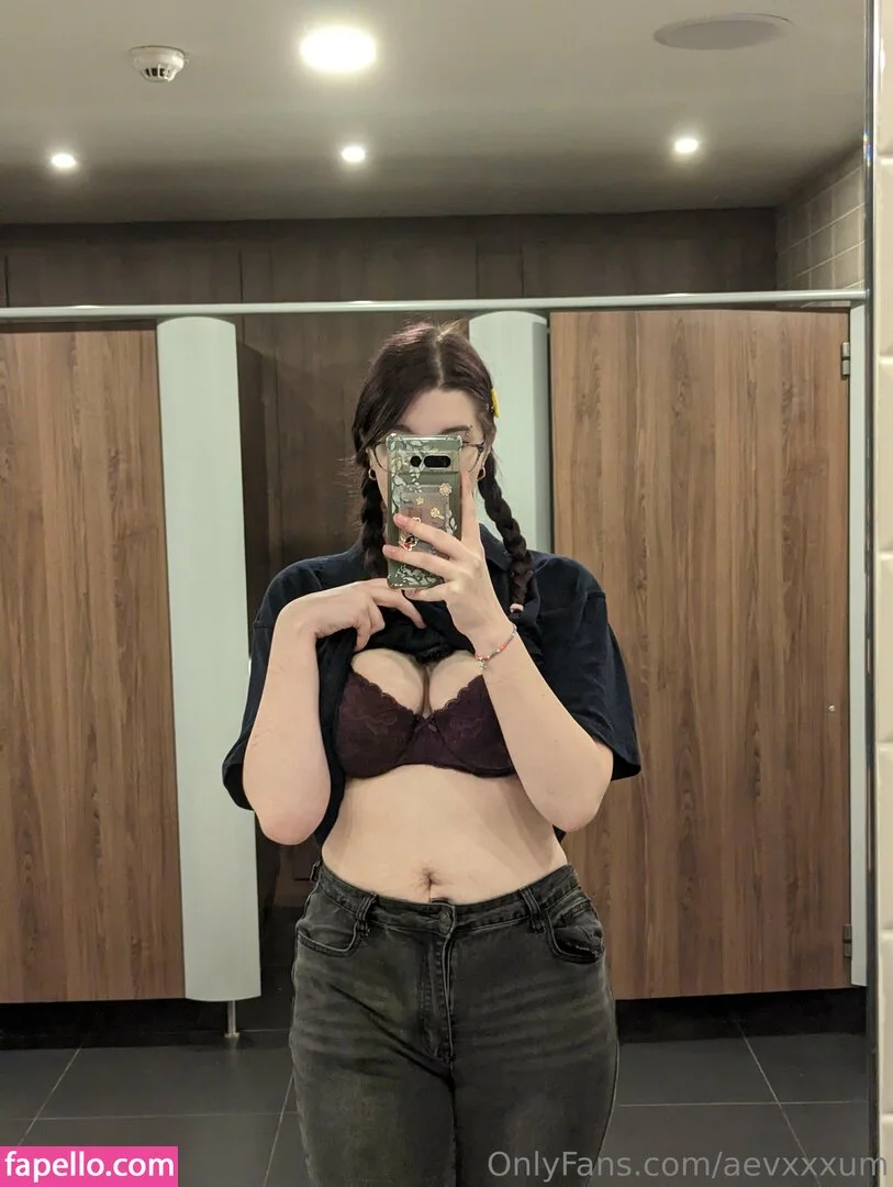 aevxxxum Onlyfans Photo Gallery 