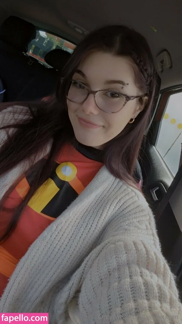 aevxxxum Onlyfans Photo Gallery 