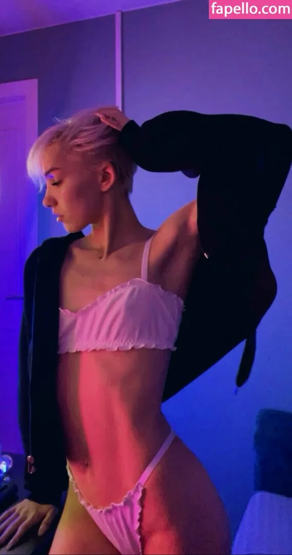 Izabellaaaaaa Onlyfans Photo Gallery 