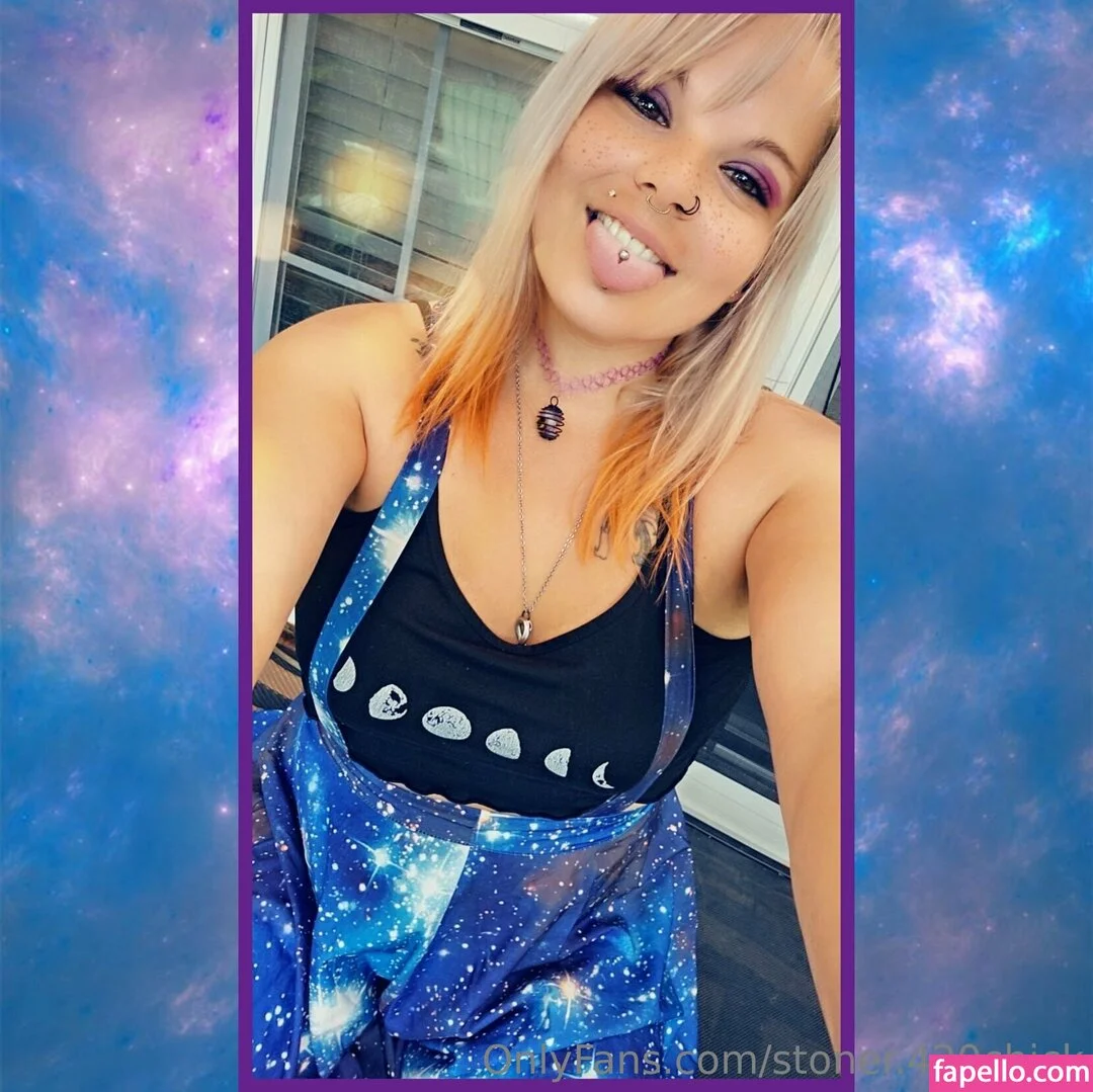 stoner.420chick Onlyfans Photo Gallery 