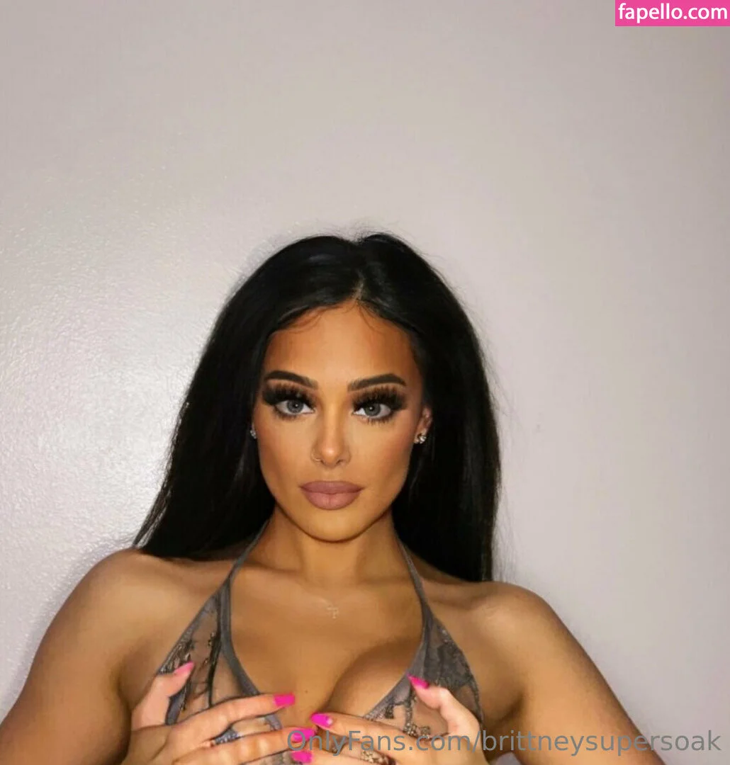 brittneysupersoak Onlyfans Photo Gallery 
