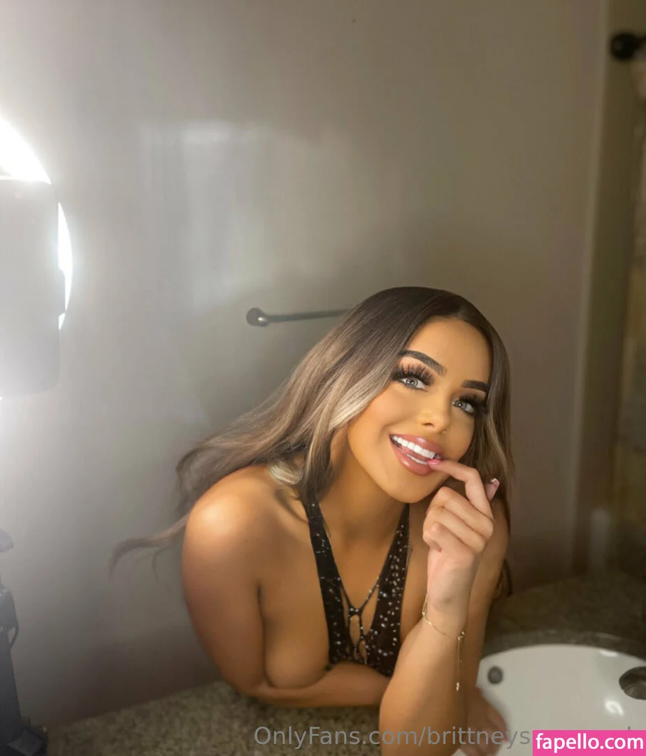 brittneysupersoak Onlyfans Photo Gallery 